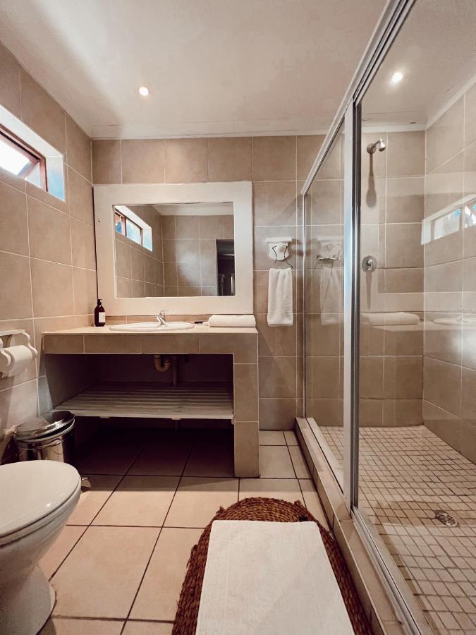 Coco Lodge Mthatha Bagian luar foto
