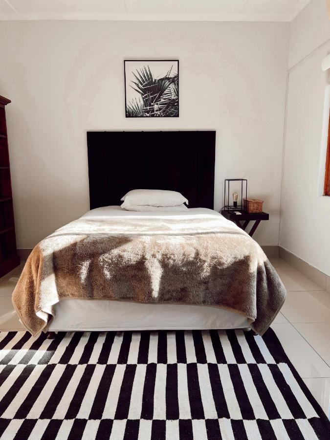 Coco Lodge Mthatha Bagian luar foto